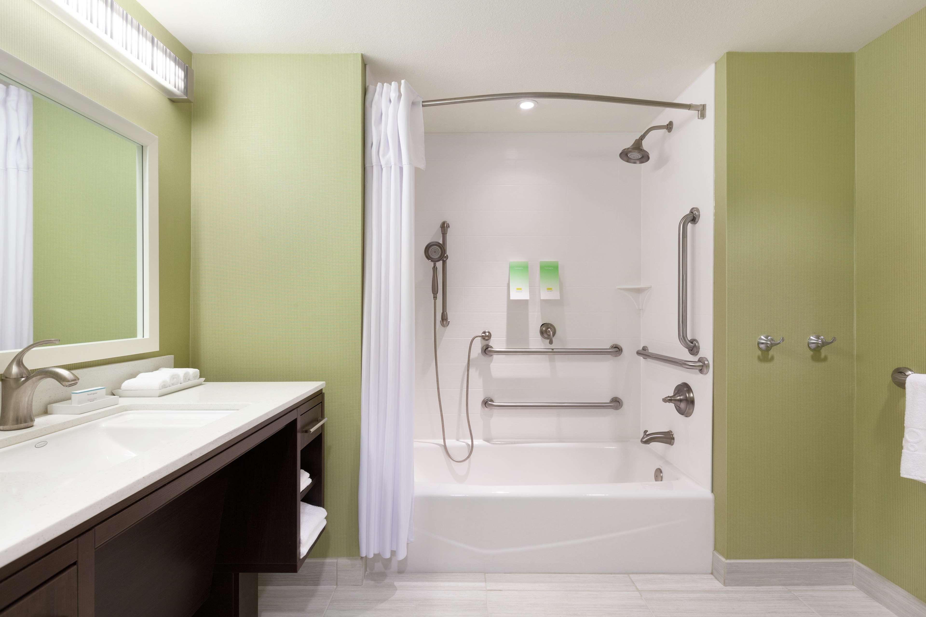 Home2 Suites By Hilton Seattle Airport Тукуила Екстериор снимка