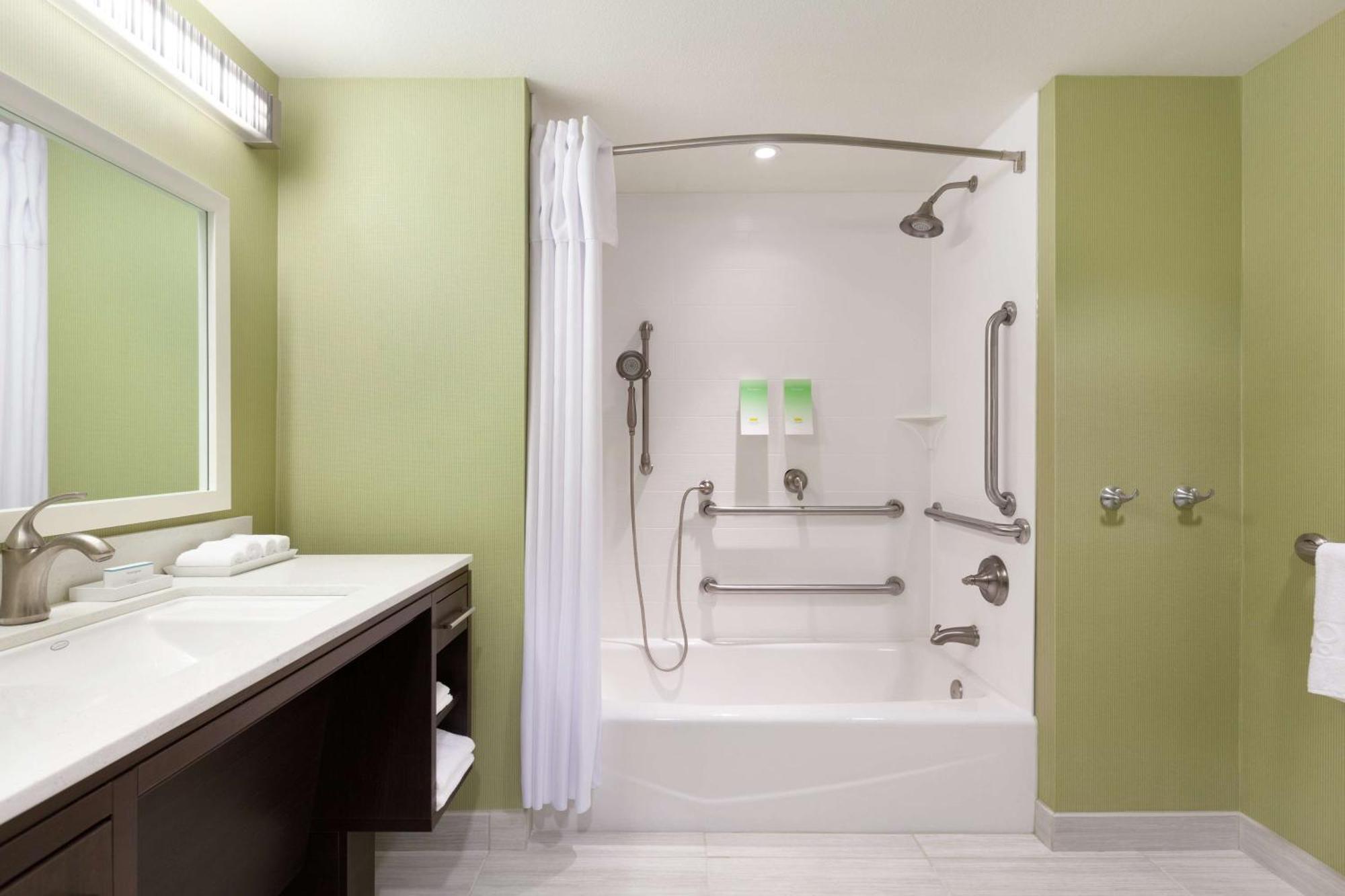 Home2 Suites By Hilton Seattle Airport Тукуила Екстериор снимка