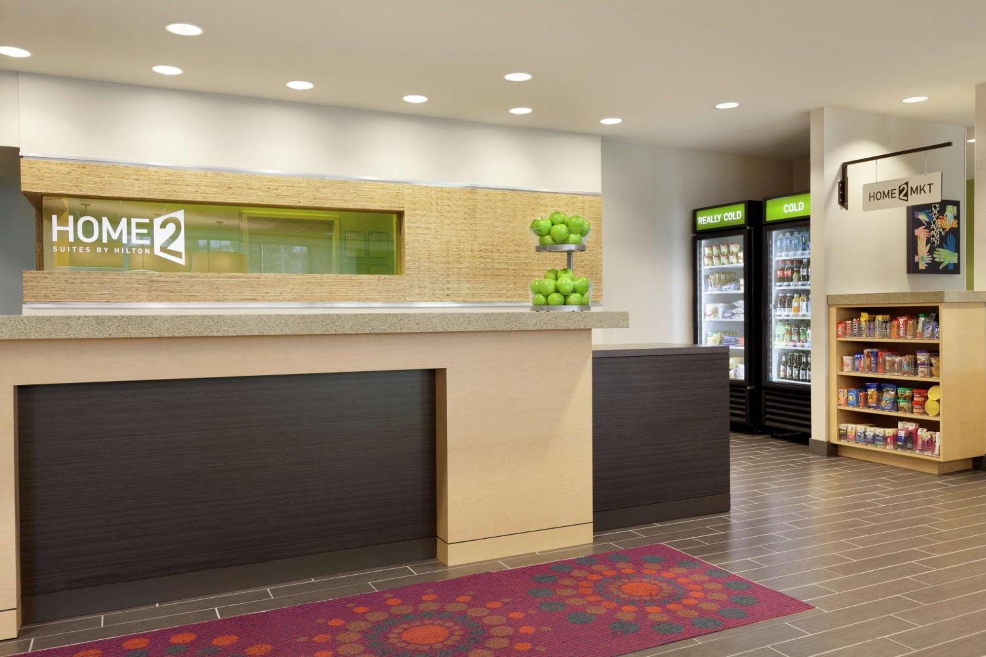 Home2 Suites By Hilton Seattle Airport Тукуила Екстериор снимка